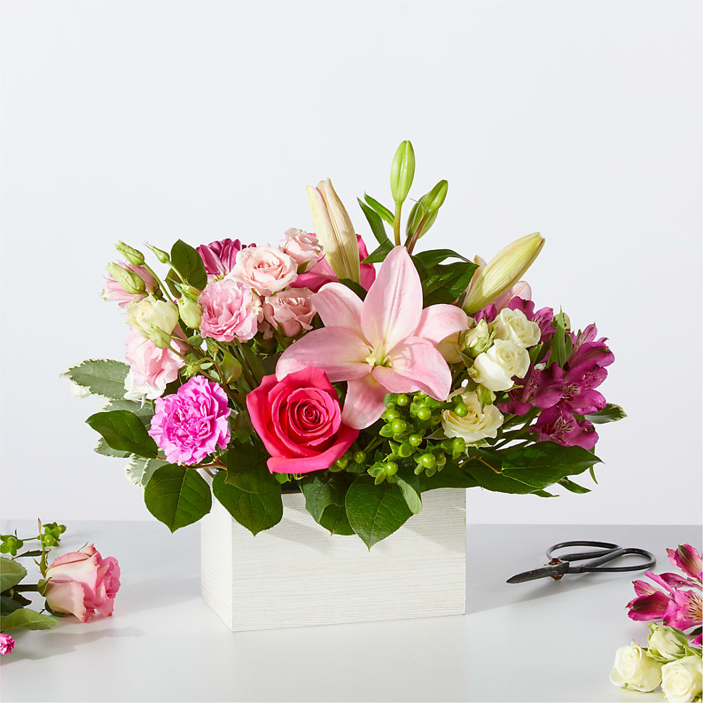 Sweetberry Box – A Florist Original – DIGIORGIO'S FLORIST, Charleroi PA