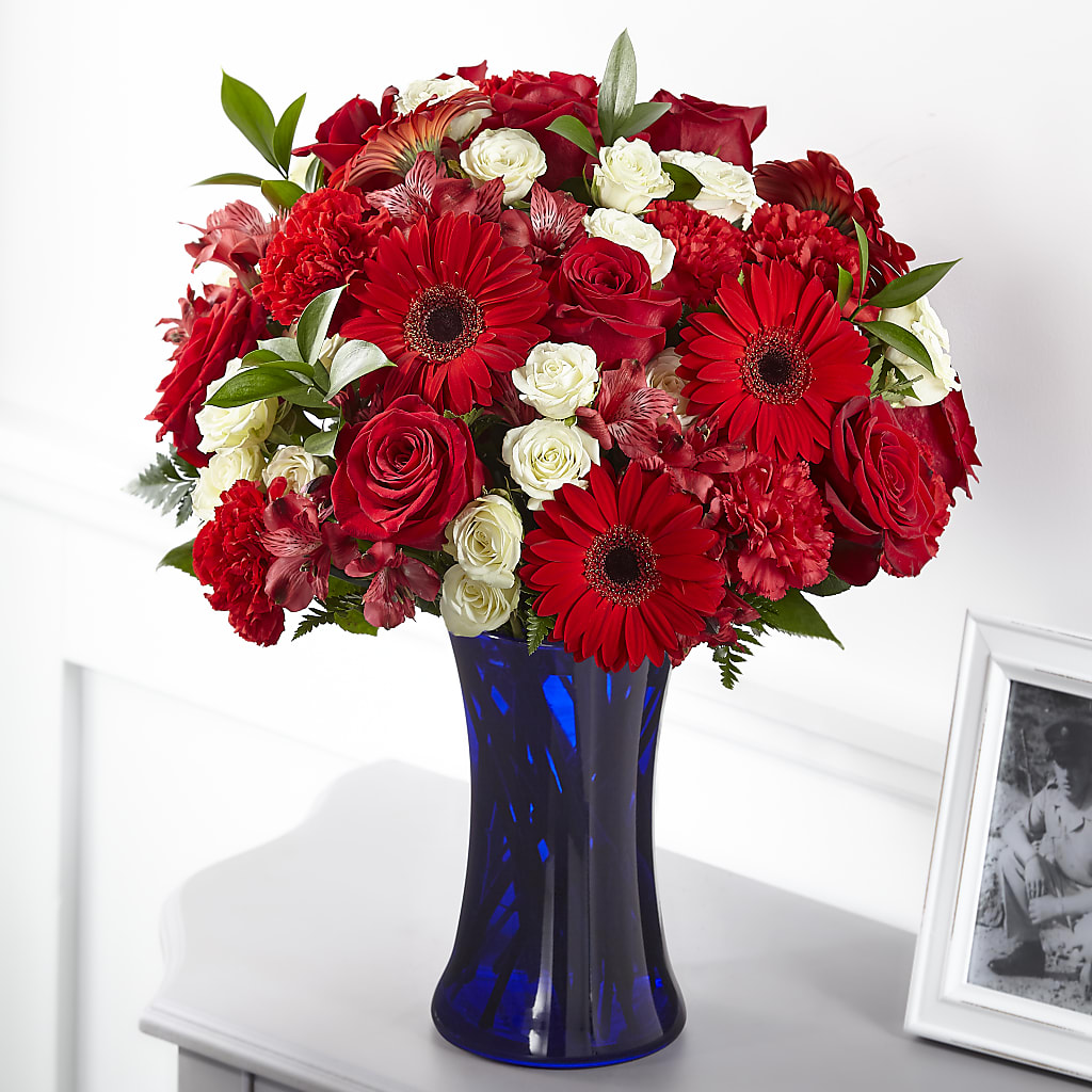 Hearts Embrace Bouquet – DIGIORGIO'S FLORIST, Charleroi PA