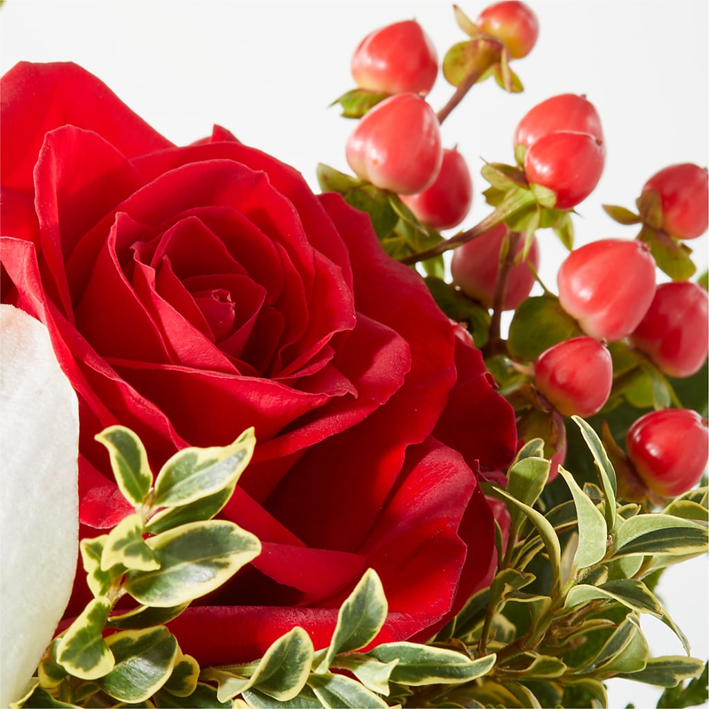 Snowy Wonderland Bouquet – DIGIORGIO'S FLORIST, Charleroi PA