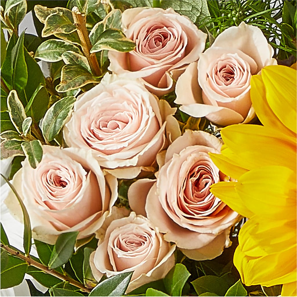 The Good Life Bouquet – DIGIORGIO'S FLORIST, Charleroi PA
