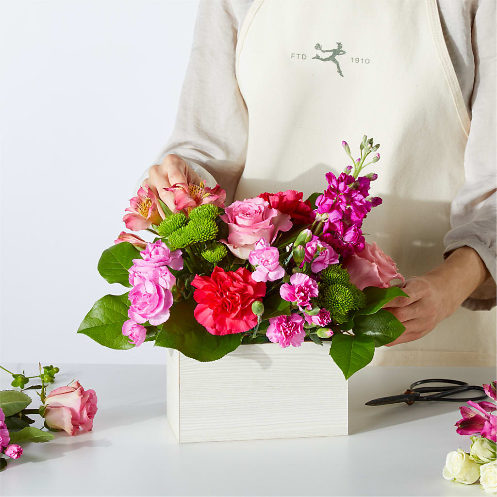 Sweetberry Box – A Florist Original – DIGIORGIO'S FLORIST, Charleroi PA