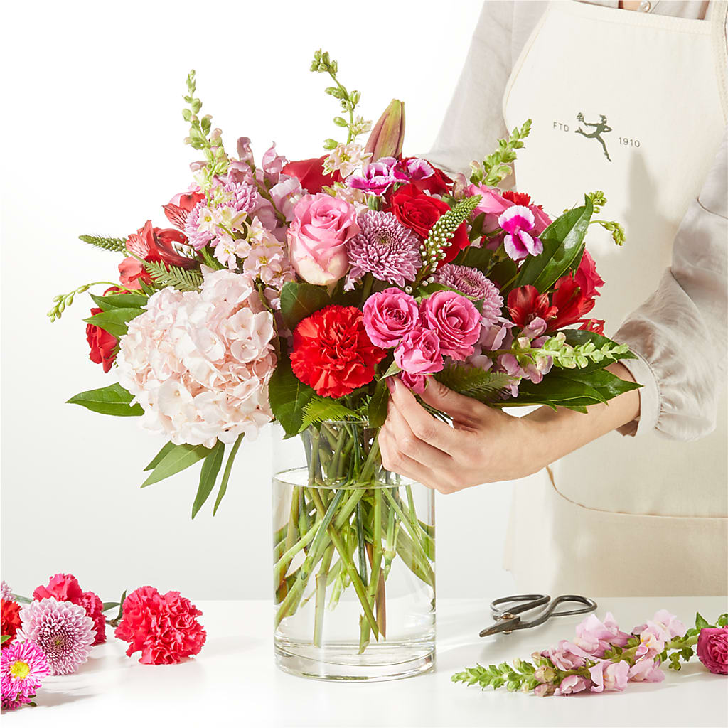 Swooning Over You - A Luxury Florist Original – DIGIORGIO'S FLORIST, Charleroi PA