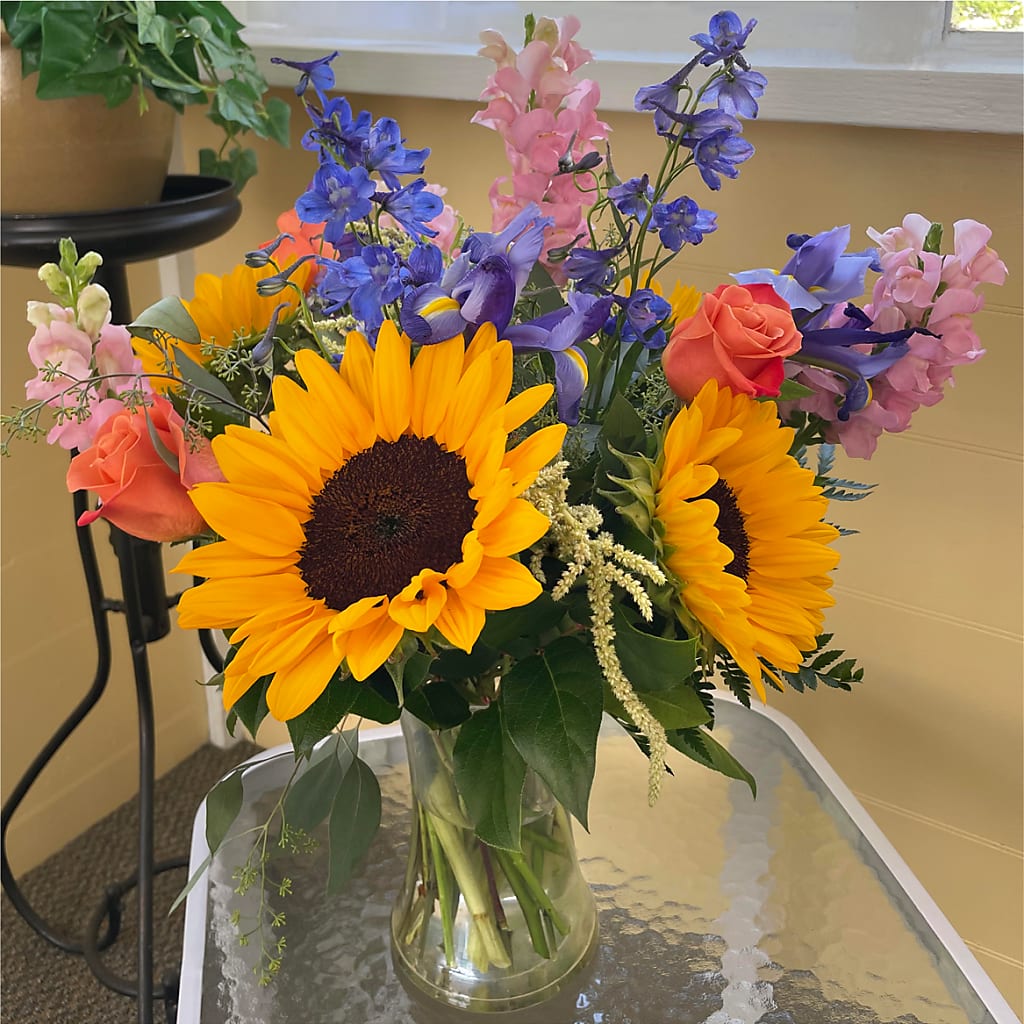Rays of Life Bouquet – DIGIORGIO'S FLORIST, Charleroi PA