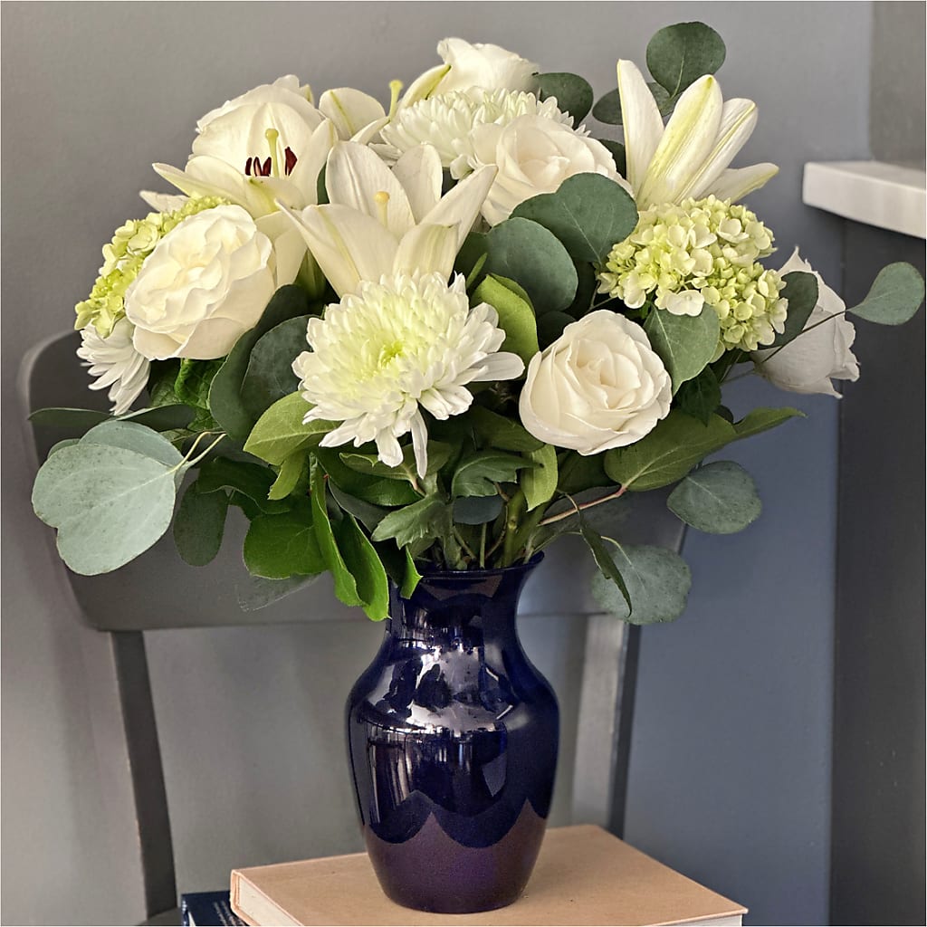 Snowy Dreams Bouquet – DIGIORGIO'S FLORIST, Charleroi PA
