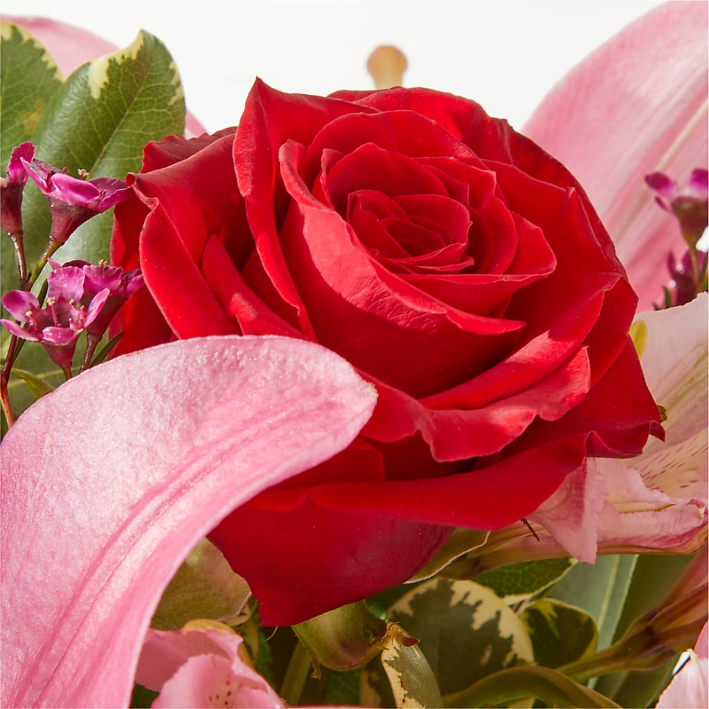Lucky in Love Bouquet – DIGIORGIO'S FLORIST, Charleroi PA