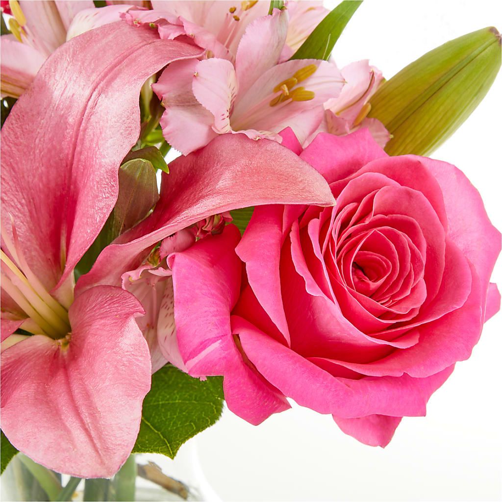 Lots of Love Bouquet – DIGIORGIO'S FLORIST, Charleroi PA