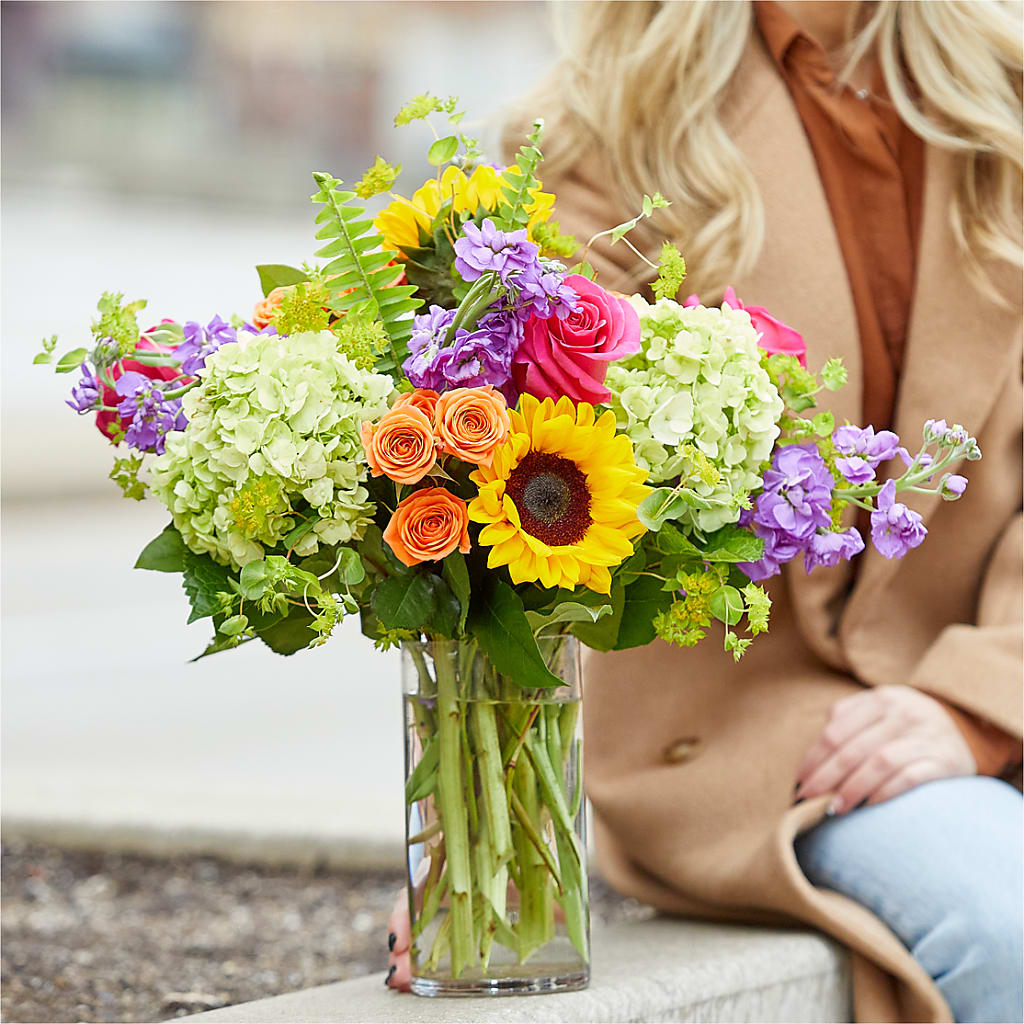 Vibrant Greetings Bouquet – DIGIORGIO'S FLORIST, Charleroi PA