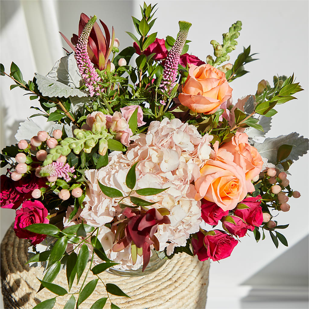 Glitz & Glam Bouquet – DIGIORGIO'S FLORIST, Charleroi PA