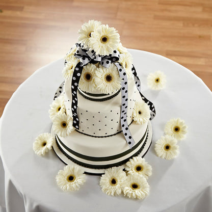Simple Sophistication Cake Décor – DIGIORGIO'S FLORIST, Charleroi PA